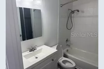 1134 Rue Des Rois #1134, Saint Petersburg, FL 33707 - Photo 5