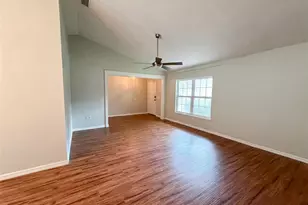 546 Penns Neck Dr, Deland, FL 32724 - Photo 3