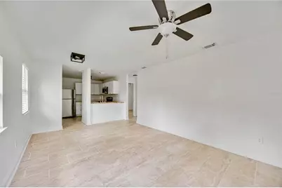 5433 579 Highway #A, Seffner, FL 33584 - Photo 3