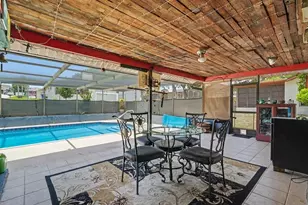 9027 Bonnet Way, Weeki Wachee, FL 34613 - Photo 19