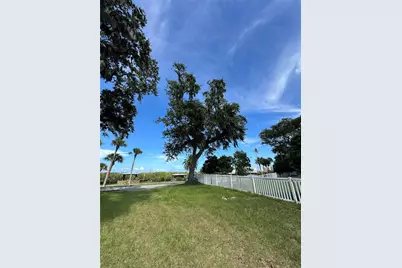 622 N Riverside Drive, New Smyrna Beach, FL 32168 - Photo 7