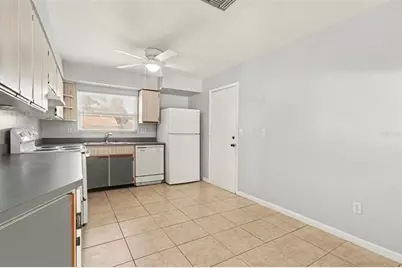 10157 Bluff Court, Orlando, FL 32821 - Photo 11