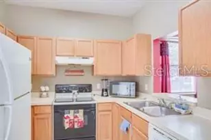 6037 Scotchwood Glen, Orlando, FL 32822 - Photo 5