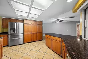 10 Linden Ln, Palm Harbor, FL 34683 - Photo 23