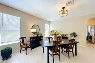 527 Azalea Bloom Dr, Apopka, FL 32712 - Photo 9