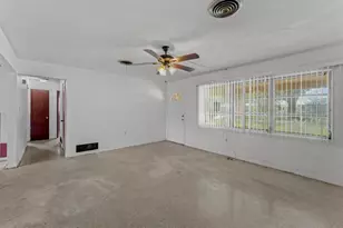 2406 Dellwood Dr, Orlando, FL 32806 - Photo 7