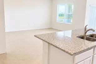 1071 Brooklet Dr, Davenport, FL 33837 - Photo 3