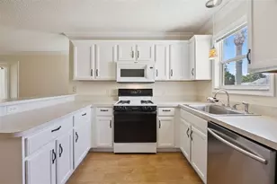 9603 SE 171st Argyll St, The Villages, FL 32162 - Photo 13