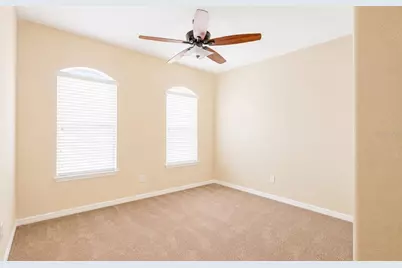 9551 Silver Buttonwood Street, Orlando, FL 32832 - Photo 11
