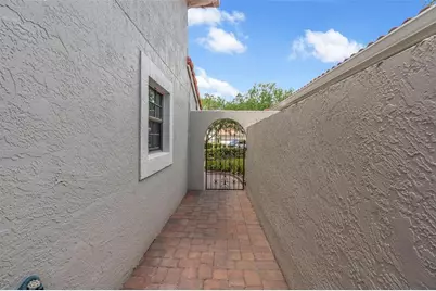 7537 Fenwick Cove Lane, Orlando, FL 32819 - Photo 11