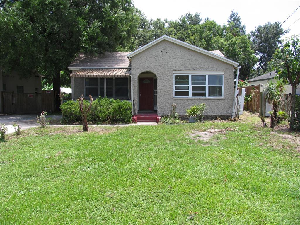 323 Dover St - 323 Dover St, Orlando, FL 32811 Luxury Property | Jose Angel Pina