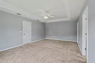 599 Lake Eagle Ln, Sanford, FL 32773 - Photo 11