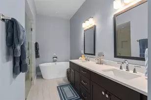 129 S Park Ave, Winter Garden, FL 34787 - Photo 11