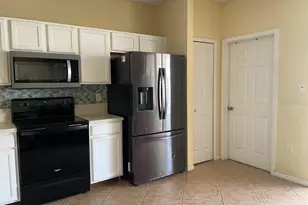290 Marion Pl, Merritt Island, FL 32953 - Photo 3