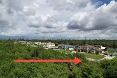 16733 Liggett Circle, Port Charlotte, FL 33981 - Photo 7