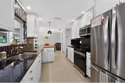 100 59th Avenue S, Saint Petersburg, FL 33705 - Photo 17