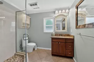 100 59th Ave S, Saint Petersburg, FL 33705 - Photo 25