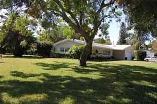 100 59th Ave S, Saint Petersburg, FL 33705 - Photo 1
