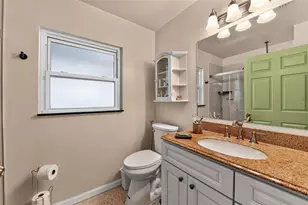 100 59th Ave S, Saint Petersburg, FL 33705 - Photo 31