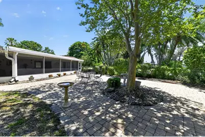 100 59th Avenue S, Saint Petersburg, FL 33705 - Photo 5
