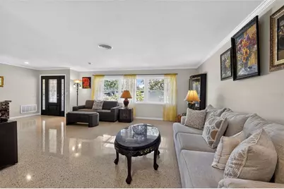 100 59th Avenue S, Saint Petersburg, FL 33705 - Photo 11