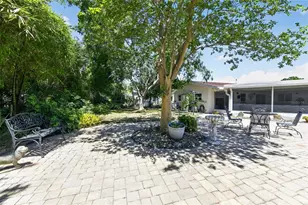 100 59th Ave S, Saint Petersburg, FL 33705 - Photo 37