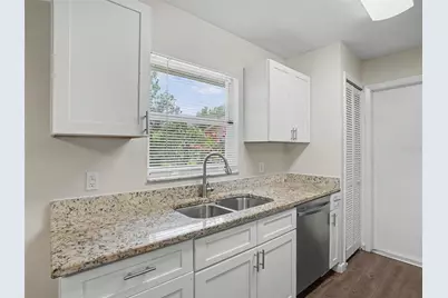 406 Lake Daisy Drive, Winter Haven, FL 33884 - Photo 5