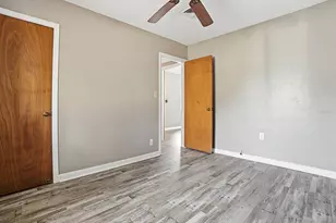 404 Louis St, Leesburg, FL 34748 - Photo 17