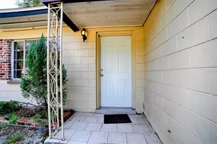 404 Louis St, Leesburg, FL 34748 - Photo 3