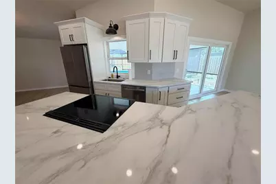 303 70th Street NW, Bradenton, FL 34209 - Photo 7