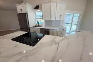 303 70th St NW, Bradenton, FL 34209 - Photo 7