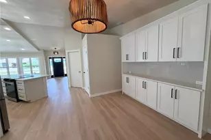 303 70th St NW, Bradenton, FL 34209 - Photo 11