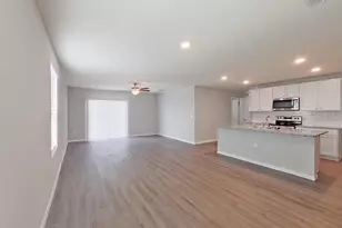 8740 SW 43rd Ter, Ocala, FL 34476 - Photo 3