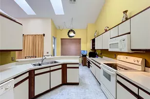 5579 Red Bone Ln, Orlando, FL 32810 - Photo 23