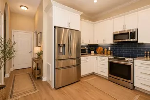 220 Capri Cove Pl, Sanford, FL 32771 - Photo 9