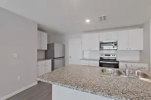 8614 SW 43rd Ter, Ocala, FL 34476 - Photo 7
