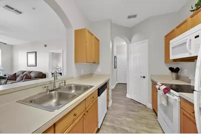 8107 Coconut Palm Way #102, Kissimmee, FL 34747 - Photo 5