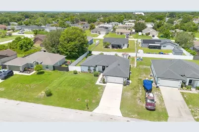 2412 Ainsworth Avenue, Deltona, FL 32738 - Photo 27
