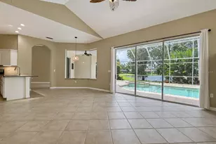 4625 Sweetmeadow Cir, Sarasota, FL 34238 - Photo 7