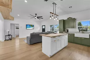 5325 Satel Dr, Orlando, FL 32810 - Photo 11
