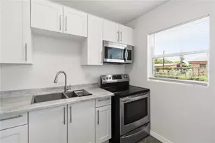 6018 W Livingston St, Orlando, FL 32835 - Photo 9