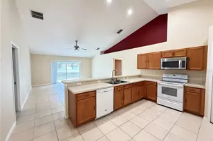 1104 Stratton Ave, Groveland, FL 34736 - Photo 11