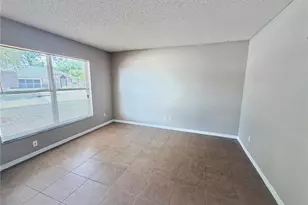 1104 Stratton Ave, Groveland, FL 34736 - Photo 5