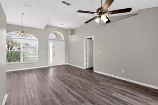 2581 Sage Dr, Kissimmee, FL 34758 - Photo 9
