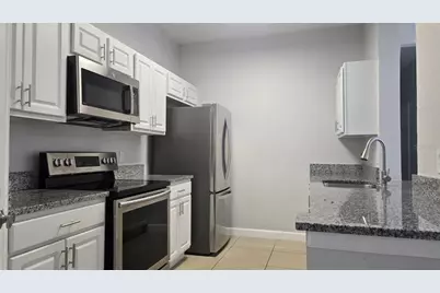 7147 Yacht Basin Avenue #114, Orlando, FL 32835 - Photo 3