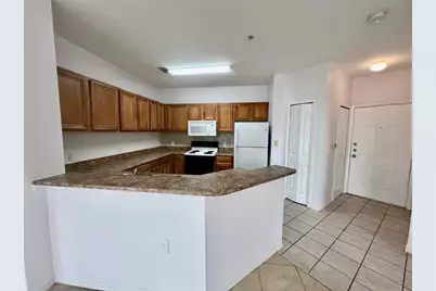 6153 Metrowest Boulevard #308, Orlando, FL 32835 - Photo 5