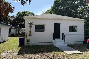 911 N 21st St, Fort Pierce, FL 34950 - Photo 9