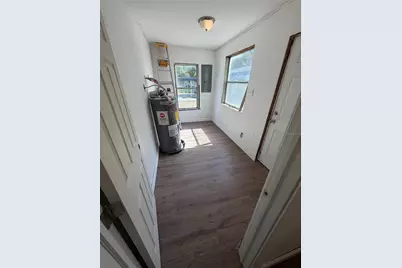 911 N 21st Street, Fort Pierce, FL 34950 - Photo 3