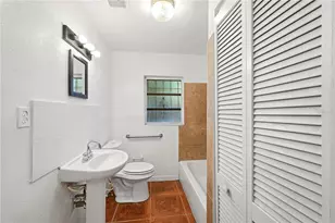 808 S Ivey Ln Ln S, Orlando, FL 32811 - Photo 17