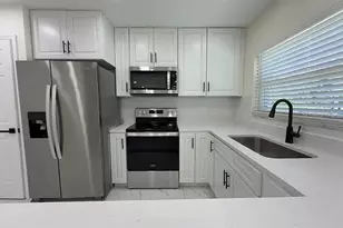 270 W Pineloch Ave, Orlando, FL 32806 - Photo 5